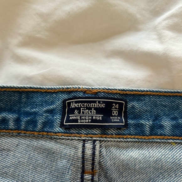Abercrombie Denim Shorts - Picture 4 of 4